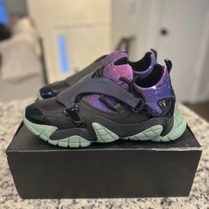 COPY - Sia Collective Cross Trail Galaxy